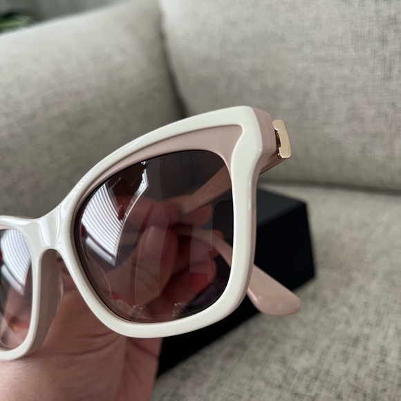 Prada Sunglasses - Picture 7 of 10